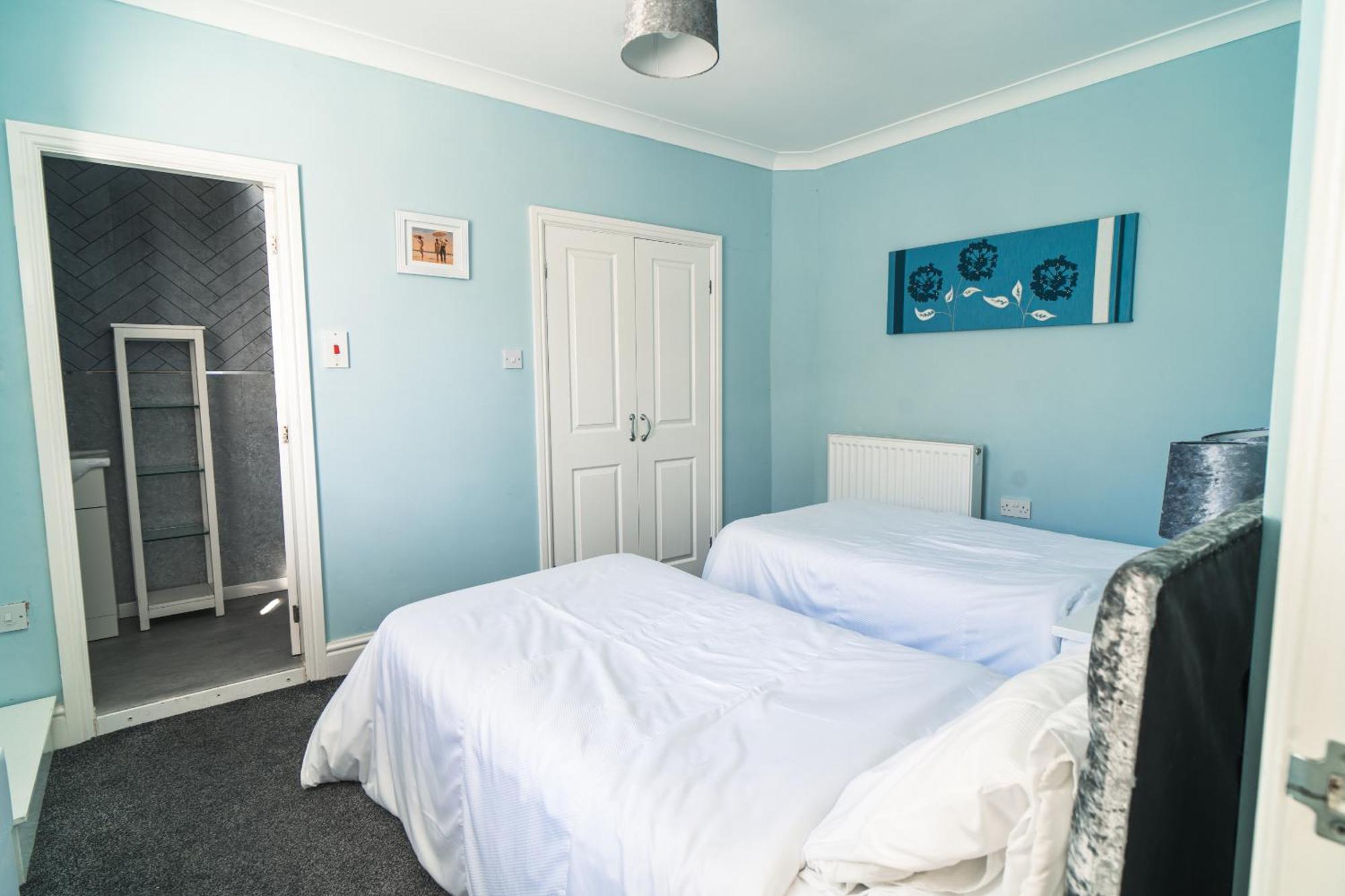 Beachmount Holiday Apartments โคลวินเบย์ ภายนอก รูปภาพ
