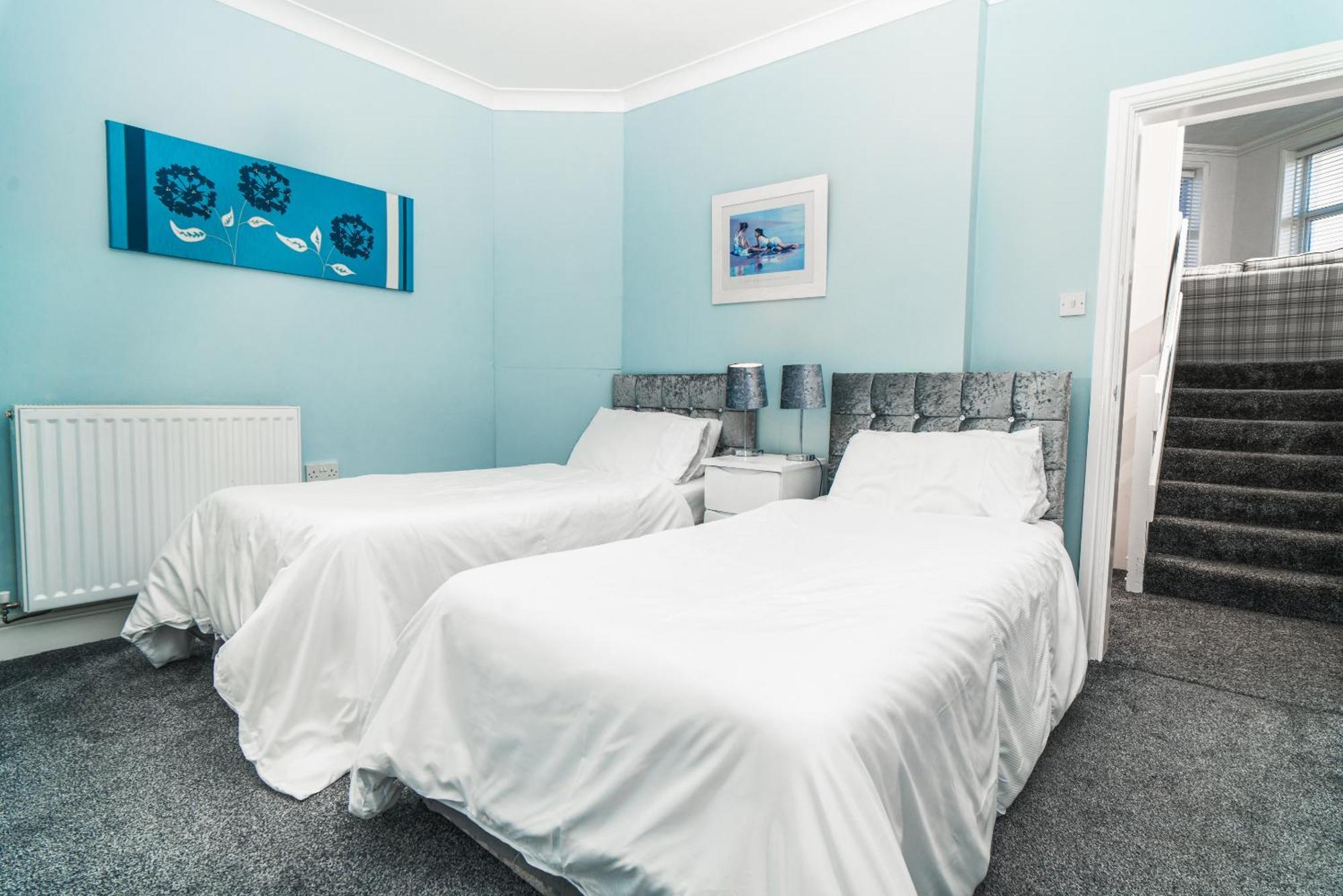Beachmount Holiday Apartments โคลวินเบย์ ภายนอก รูปภาพ