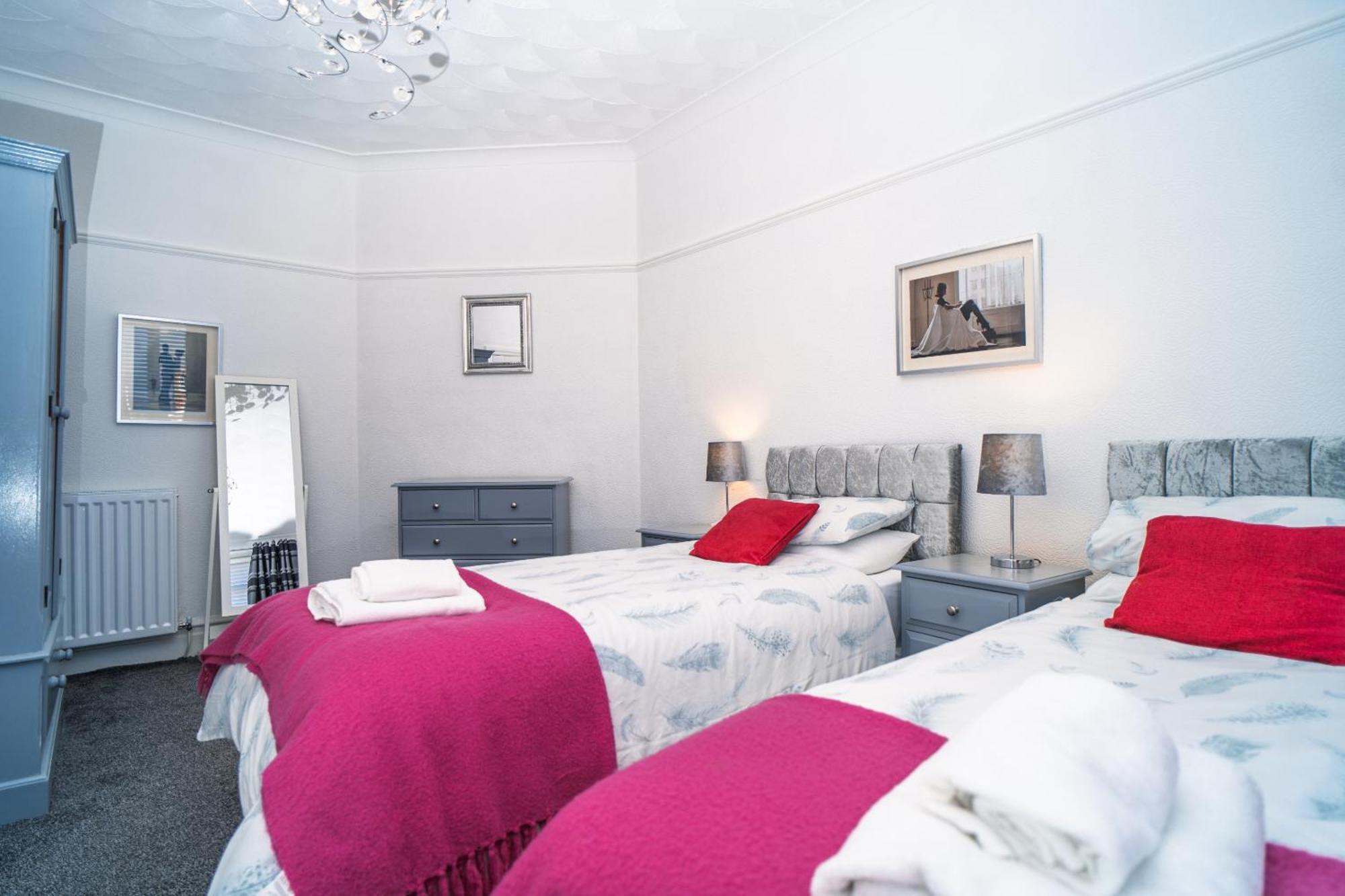 Beachmount Holiday Apartments โคลวินเบย์ ภายนอก รูปภาพ