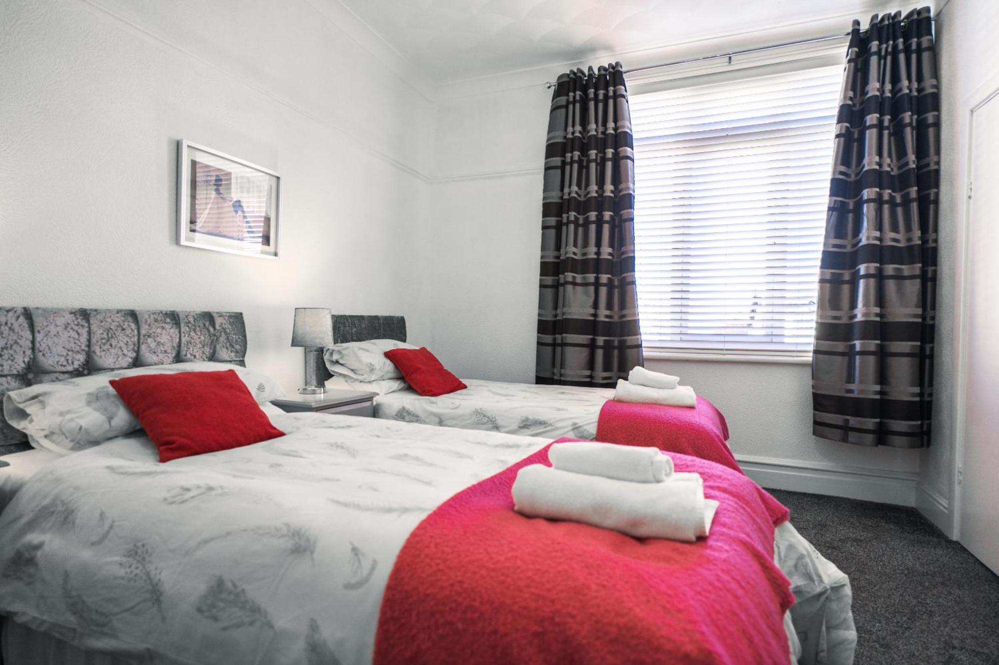Beachmount Holiday Apartments โคลวินเบย์ ภายนอก รูปภาพ
